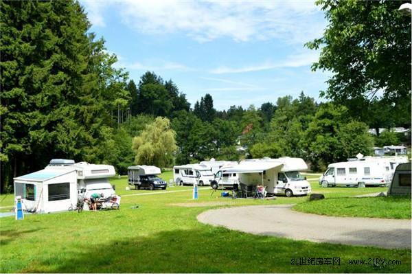 精彩活動樂不斷 德國森林型露營地Gitzenweiler hof